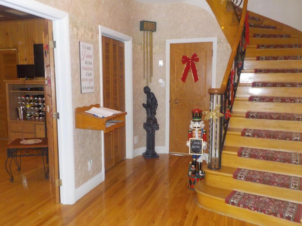 Gite Au P'Tit Manoir B&B Chicoutimi Εξωτερικό φωτογραφία